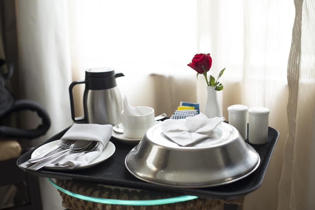 Hotel Mint Casa Ню Делхи Екстериор снимка