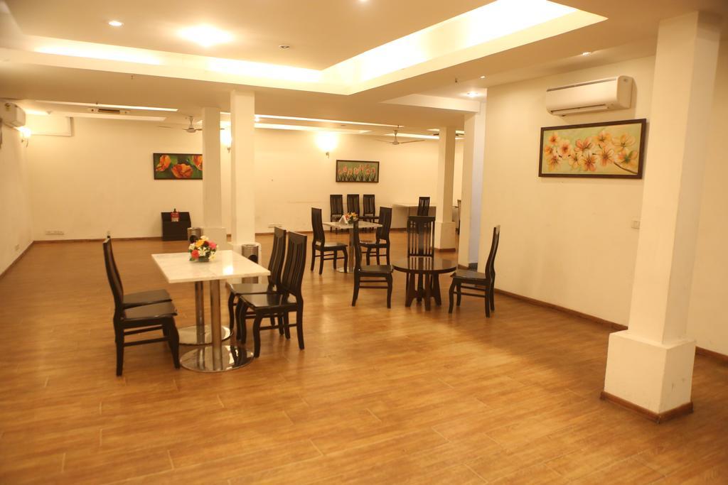 Hotel Mint Casa Ню Делхи Екстериор снимка