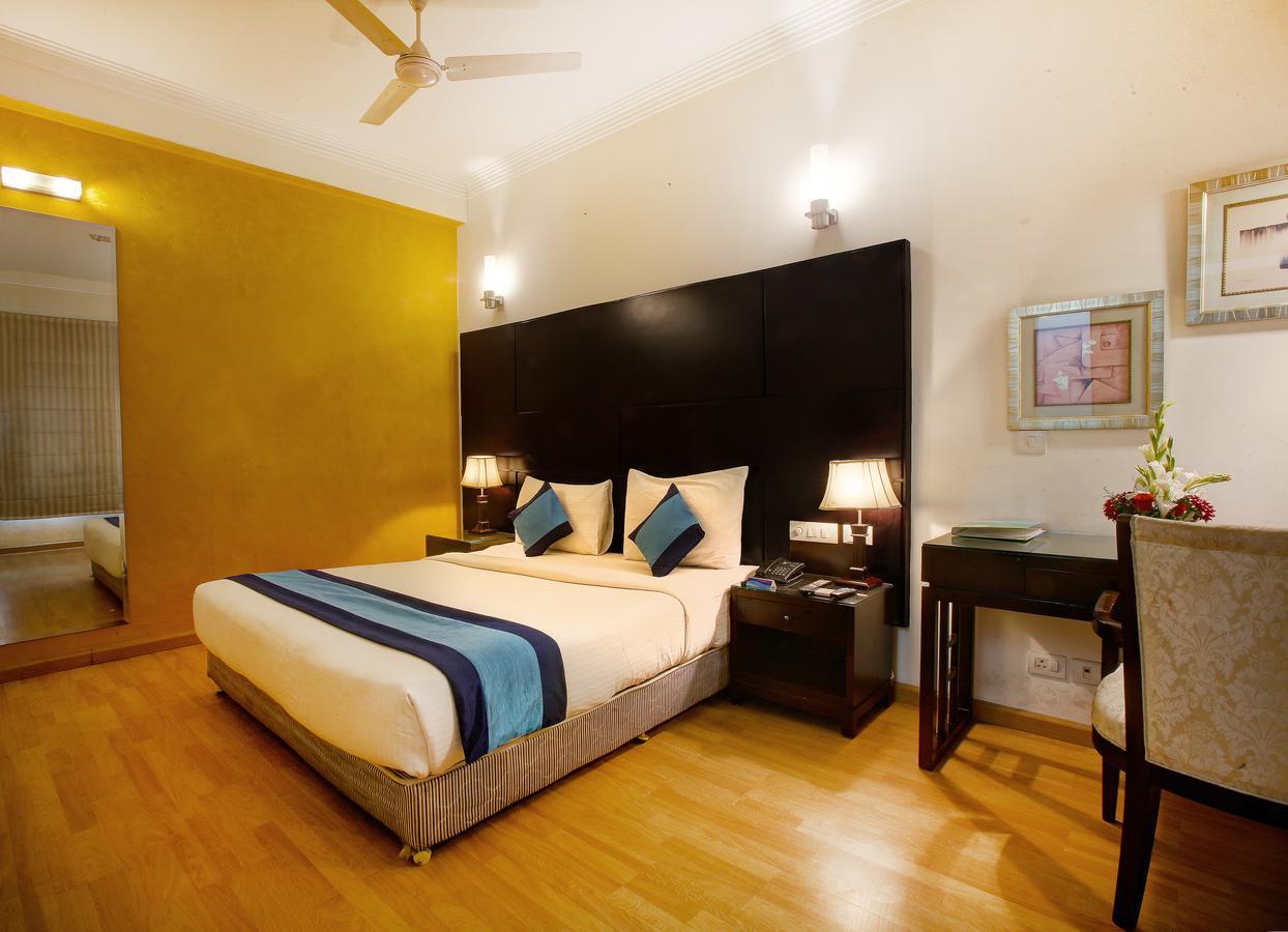 Hotel Mint Casa Ню Делхи Екстериор снимка