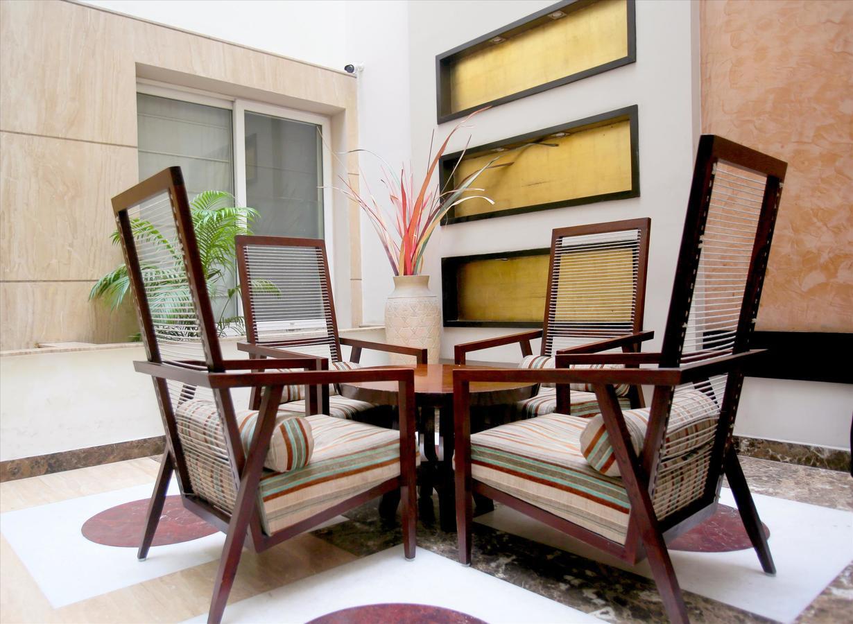 Hotel Mint Casa Ню Делхи Екстериор снимка