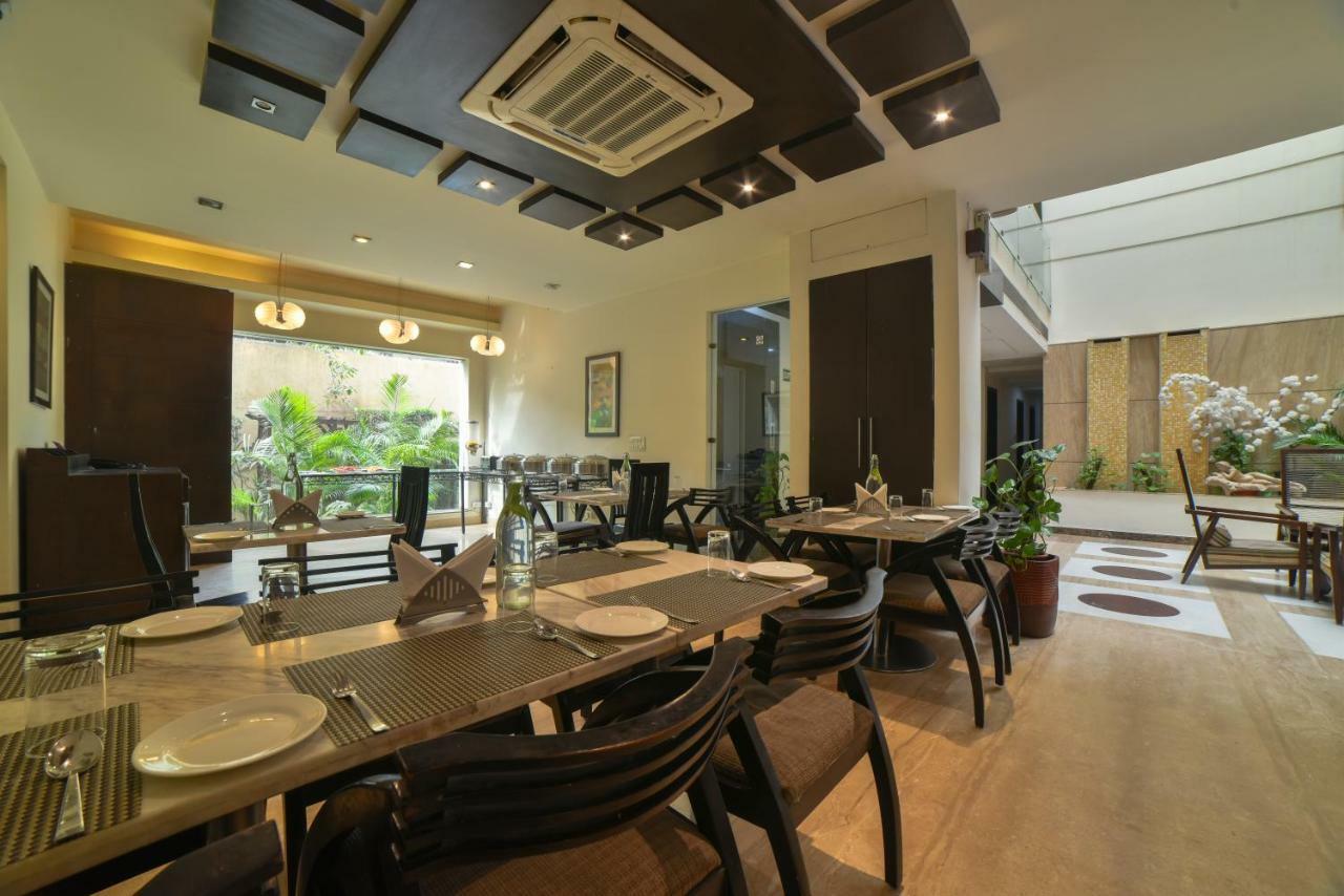Hotel Mint Casa Ню Делхи Екстериор снимка